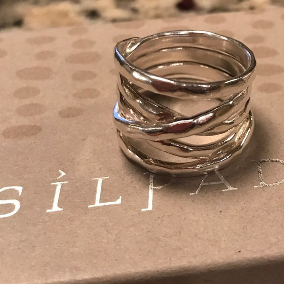 Silpada Wrapped Up Ring, R3475 - Picture 2 of 3